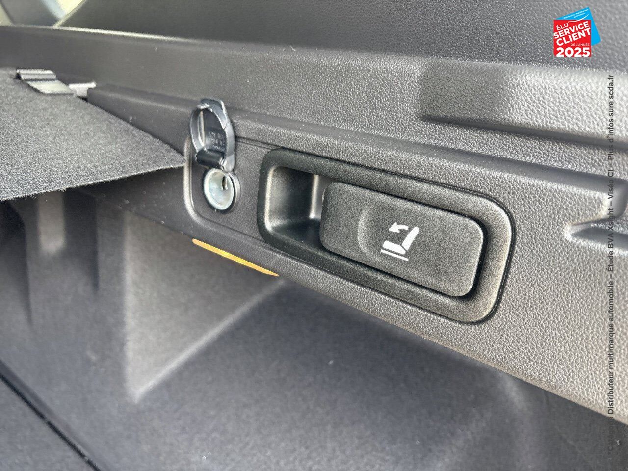 Véhicule d'occasion DACIA BIGSTER 1.8 HYBRID 155CH JOURNEY 4X2 chez Renault Colmar