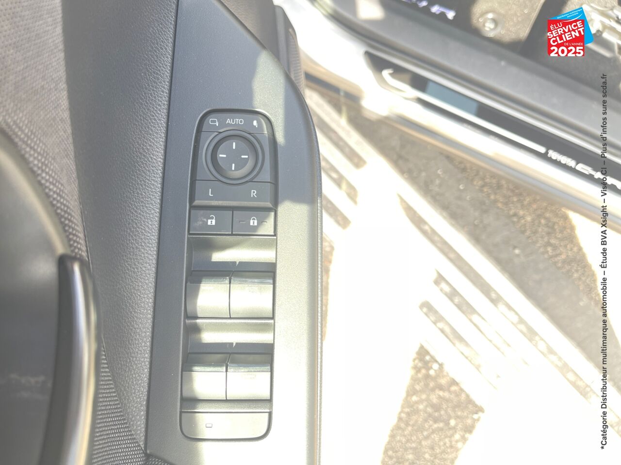 Véhicule neuf TOYOTA C-HR 2.0 HYBRIDE RECHARGEABLE 225CH DESIGN NG23 chez Toyota Saint Dizier