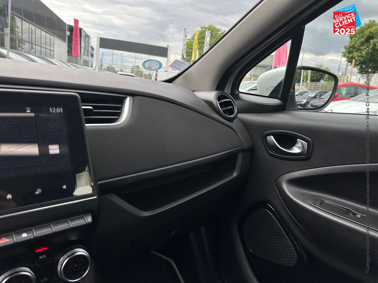 Véhicule d'occasion RENAULT ZOE BUSINESS CHARGE NORMALE R110 ACHAT INTEGRAL - 20 chez Renault Saint-Louis