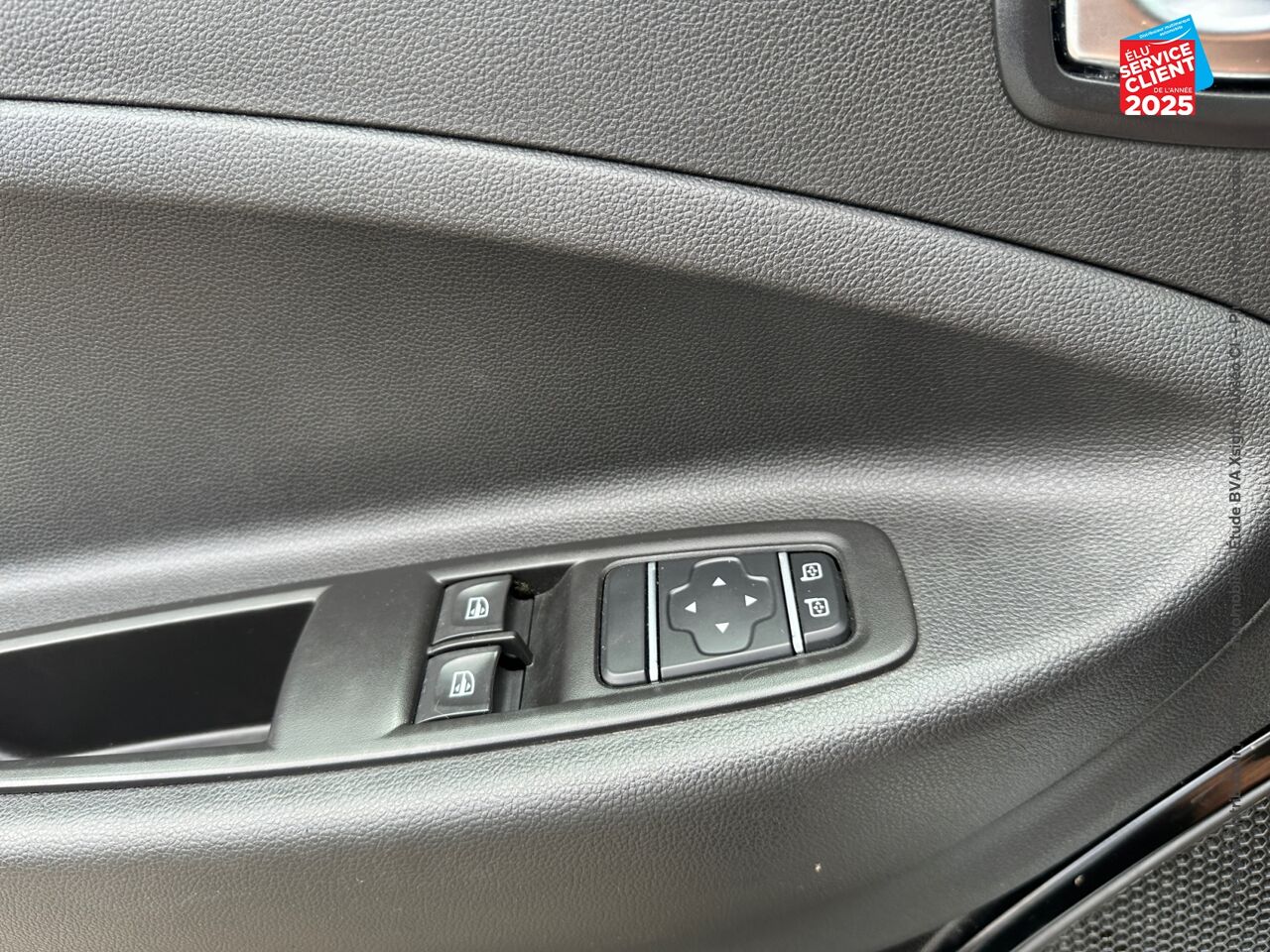 Véhicule d'occasion RENAULT ZOE BUSINESS CHARGE NORMALE R110 ACHAT INTEGRAL - 20 chez Renault Saint-Louis