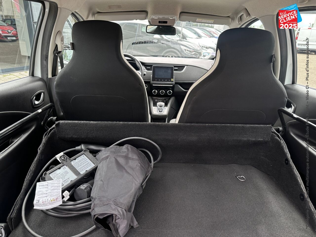 Véhicule d'occasion RENAULT ZOE BUSINESS CHARGE NORMALE R110 ACHAT INTEGRAL - 20 chez Renault Saint-Louis