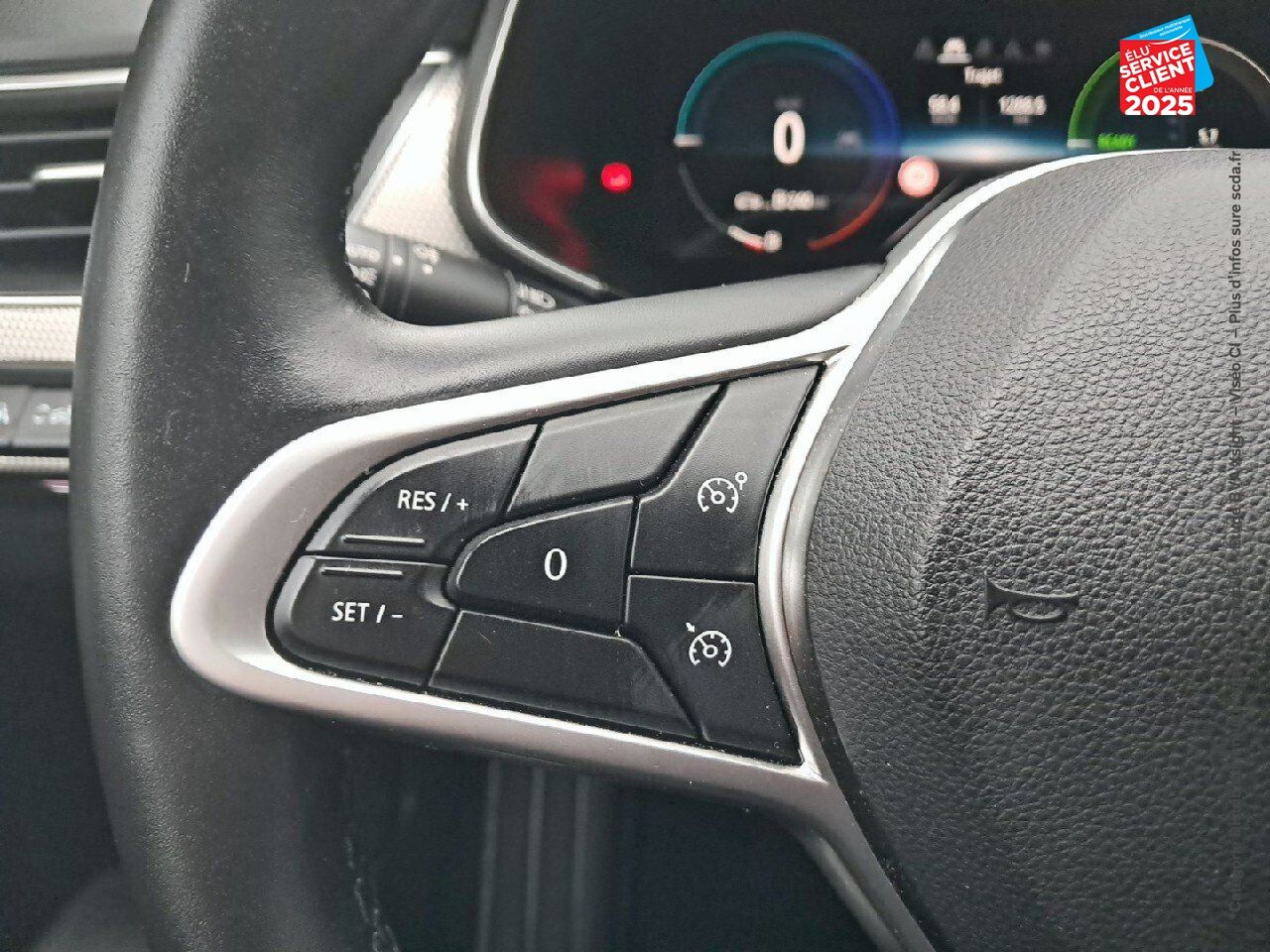 Véhicule d'occasion RENAULT ARKANA 1.6 E-TECH 145CH FULL HYBRID TECHNO -23 chez HESS Automobile