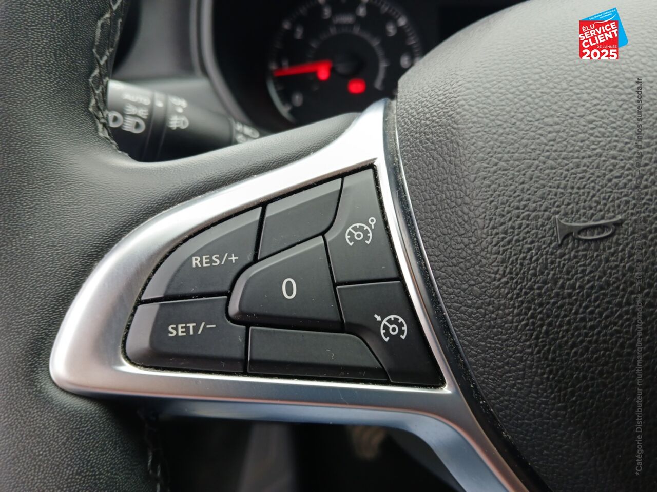 Véhicule d'occasion DACIA DUSTER 1.3 TCE 130CH FAP PRESTIGE 4X2 chez Toyota Bar le Duc