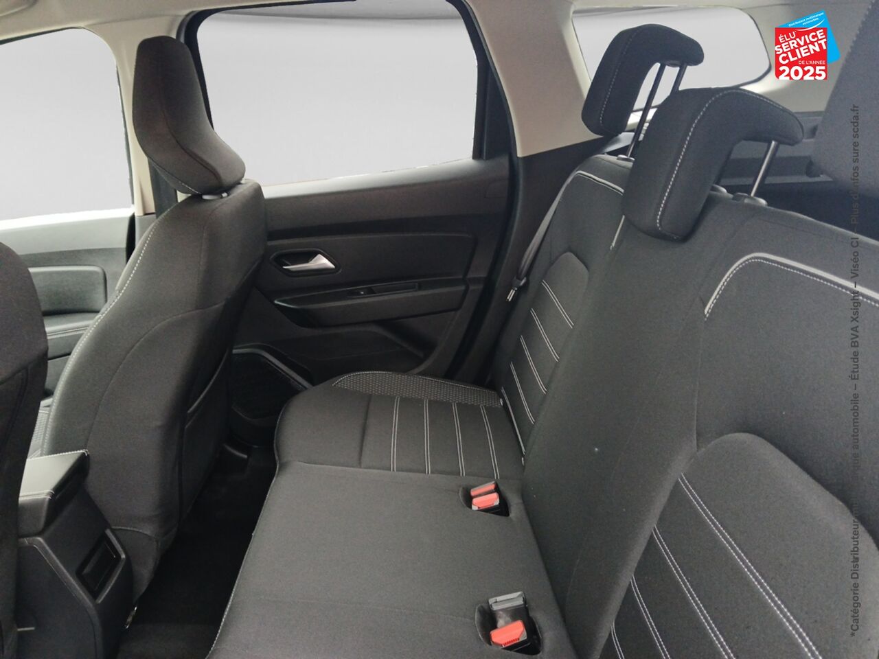Véhicule d'occasion DACIA DUSTER 1.3 TCE 130CH FAP PRESTIGE 4X2 chez Toyota Bar le Duc