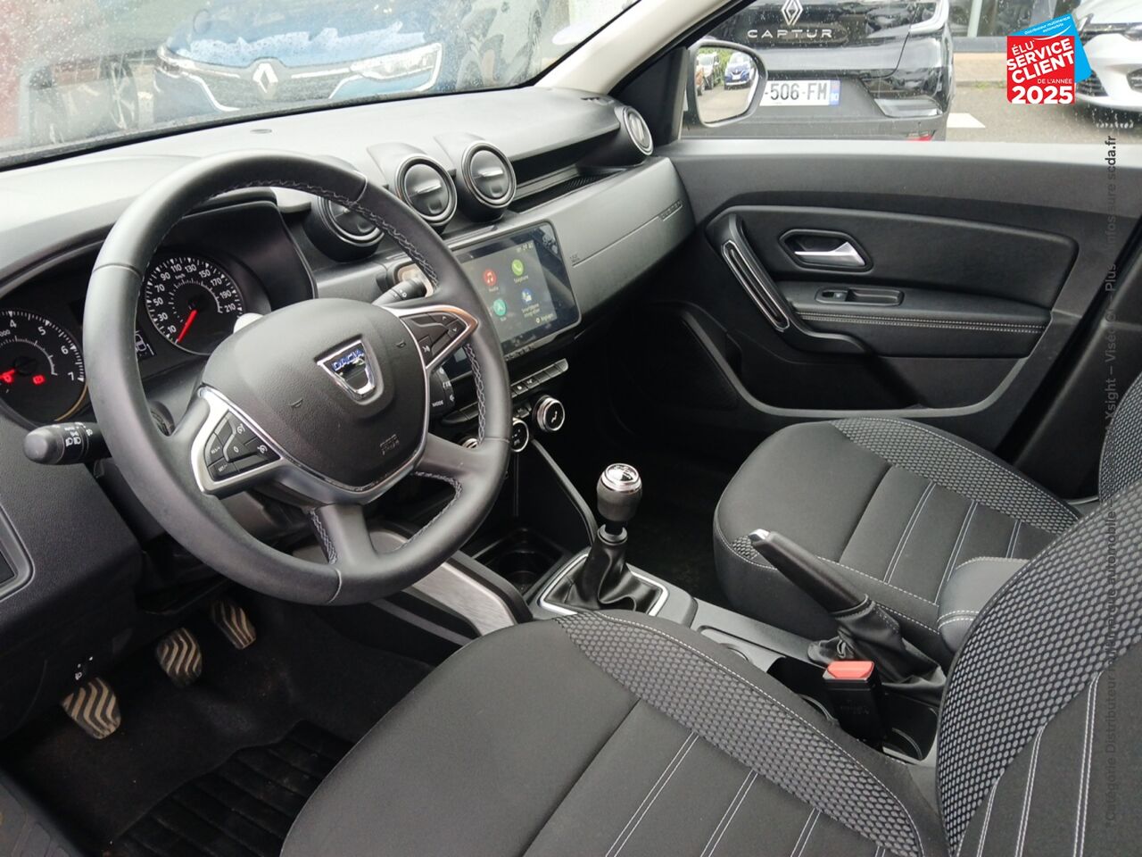 Véhicule d'occasion DACIA DUSTER 1.3 TCE 130CH FAP PRESTIGE 4X2 chez Toyota Bar le Duc