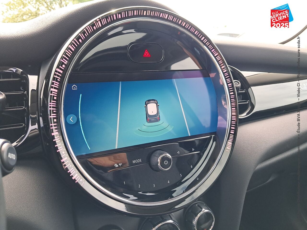 Véhicule d'occasion MINI MINI COOPER 136CH EDITION CAMDEN TOUVRANT GPS RADAR AR chez Hyundai Chalons