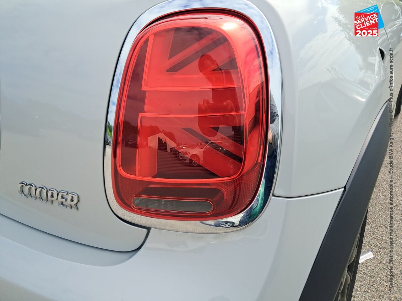Véhicule d'occasion MINI MINI COOPER 136CH EDITION CAMDEN TOUVRANT GPS RADAR AR chez Hyundai Chalons