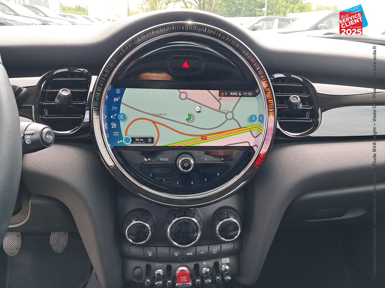 Véhicule d'occasion MINI MINI COOPER 136CH EDITION CAMDEN TOUVRANT GPS RADAR AR chez Hyundai Chalons