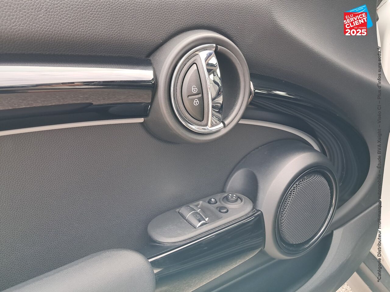Véhicule d'occasion MINI MINI COOPER 136CH EDITION CAMDEN TOUVRANT GPS RADAR AR chez Hyundai Chalons