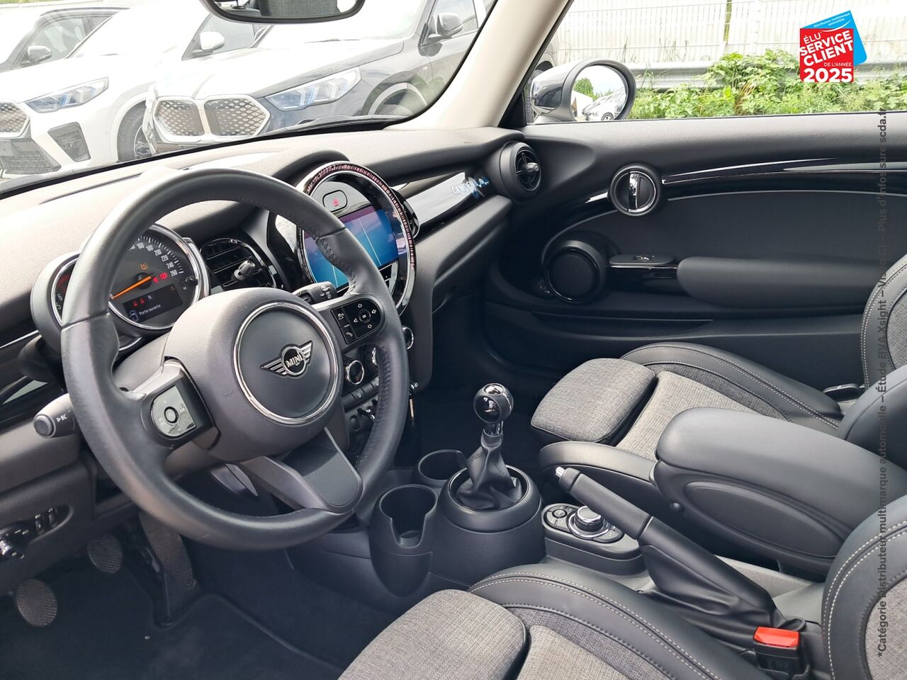Véhicule d'occasion MINI MINI COOPER 136CH EDITION CAMDEN TOUVRANT GPS RADAR AR chez Hyundai Chalons