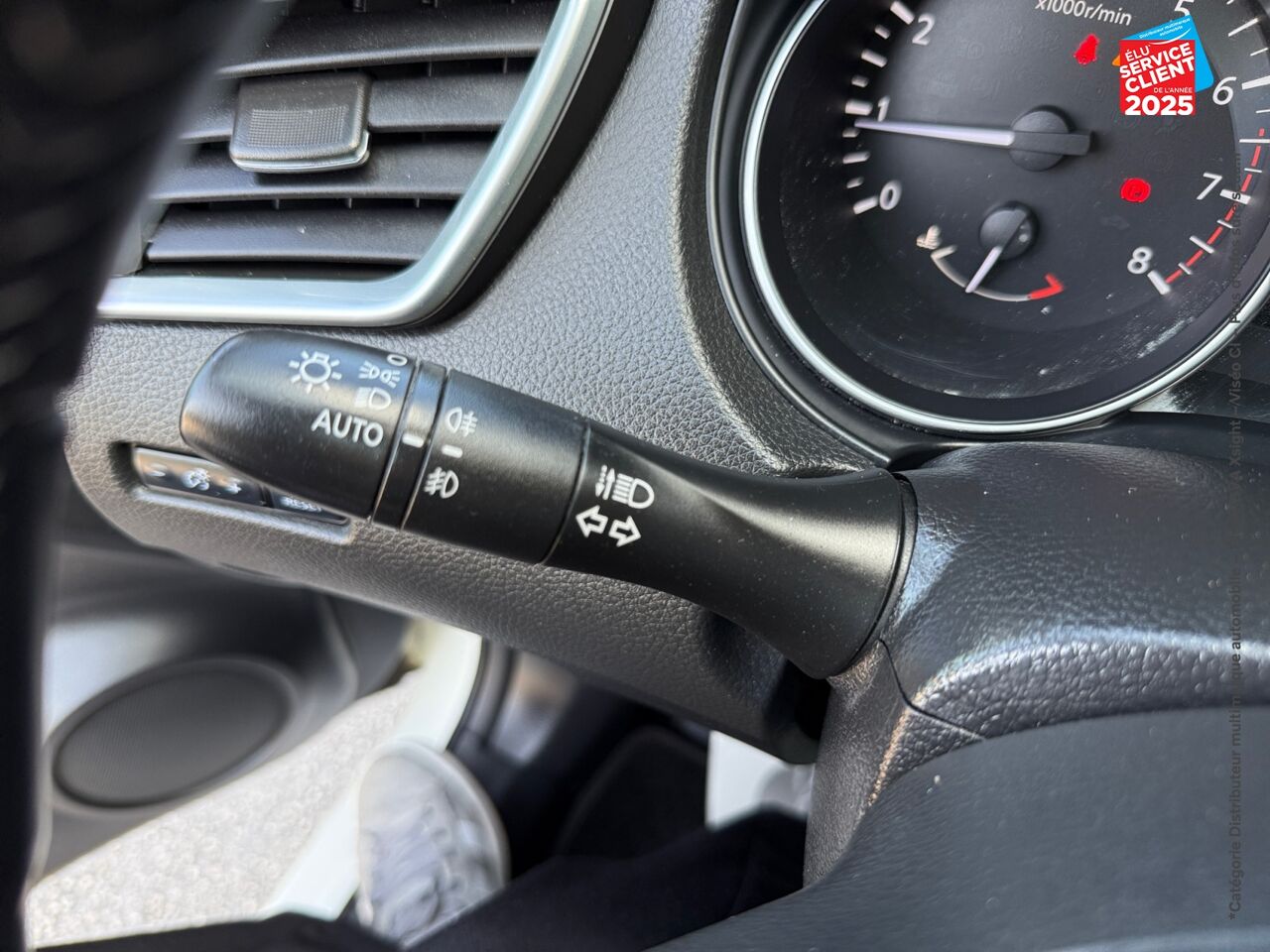 Véhicule d'occasion NISSAN QASHQAI 1.3 DIG-T 140CH N-CONNECTA 2019 EURO6-EVAP TPANO GPS CAMERA chez Nissan Qashqai occasion