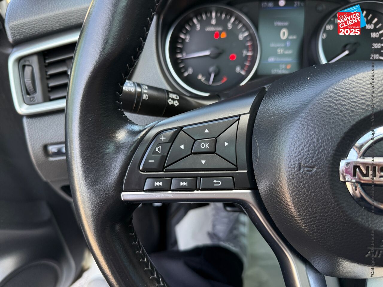 Véhicule d'occasion NISSAN QASHQAI 1.3 DIG-T 140CH N-CONNECTA 2019 EURO6-EVAP TPANO GPS CAMERA chez Nissan Qashqai occasion