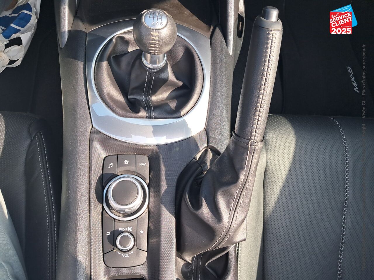 Véhicule d'occasion MAZDA MX-5 2.0 SKYACTIV-G 184CH SELECTION EURO6D-T 2021 SIEGES CHAUF GPS CAMERA CARPLAY chez Renault Colmar