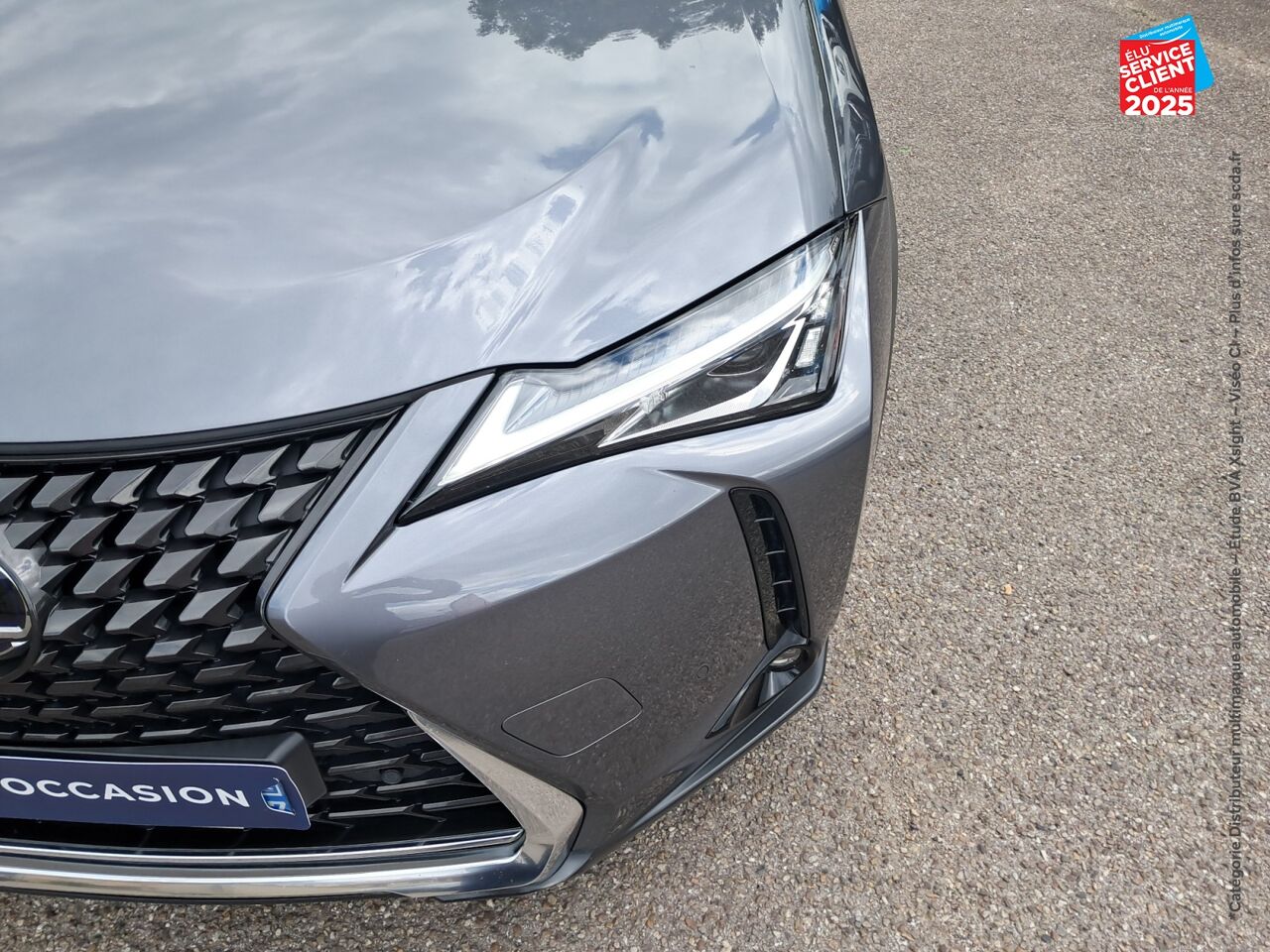 Véhicule d'occasion LEXUS UX 250H 2WD PREMIUM EDITION MY21 chez Renault Saint-Louis