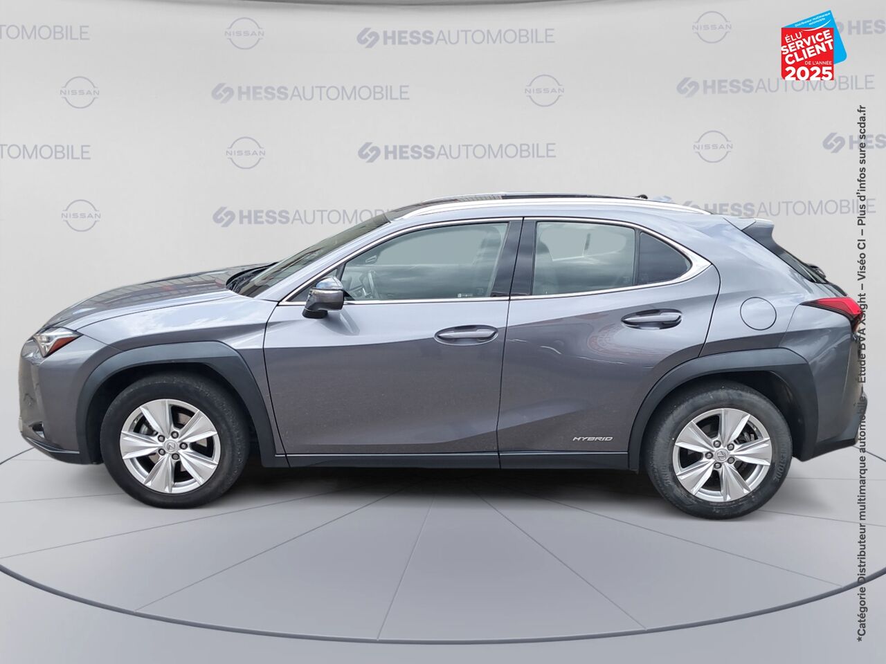 Véhicule d'occasion LEXUS UX 250H 2WD PREMIUM EDITION MY21 chez Renault Saint-Louis