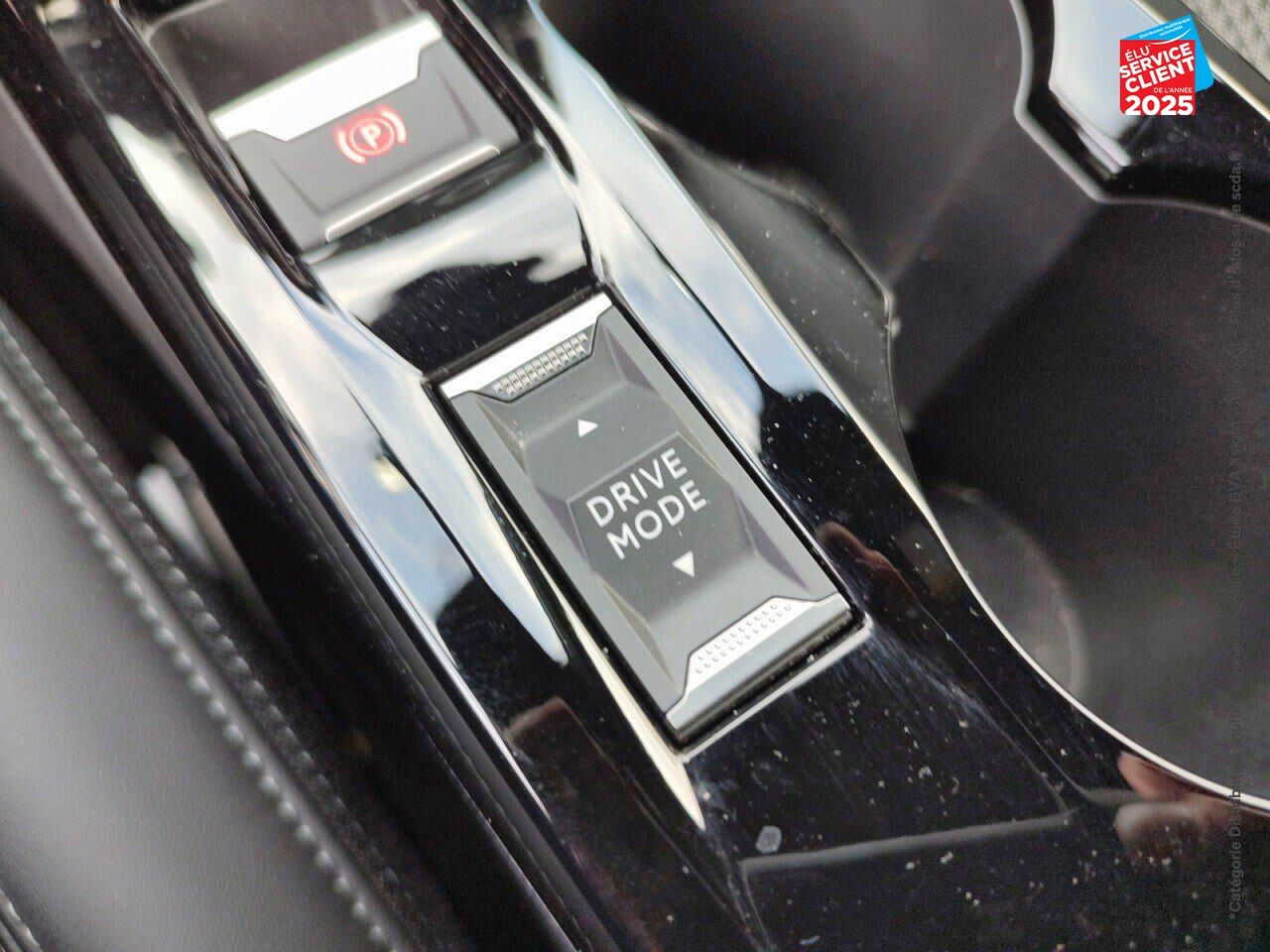 Véhicule d'occasion PEUGEOT 208 1.2 PURETECH 100CH SS GT 118G chez Nissan Metz