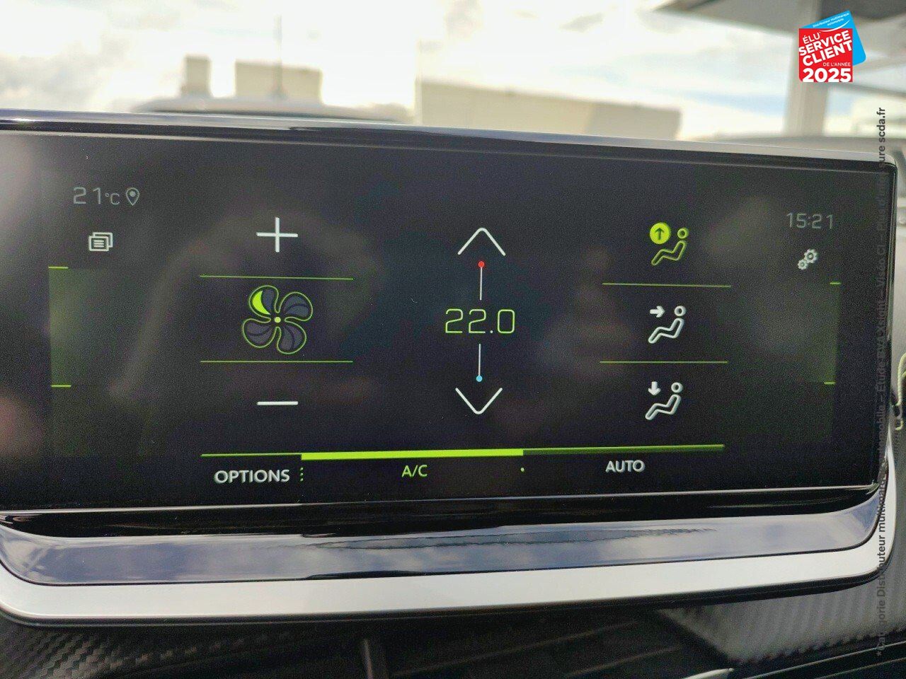 Véhicule d'occasion PEUGEOT 208 1.2 PURETECH 100CH SS GT 118G chez Nissan Metz