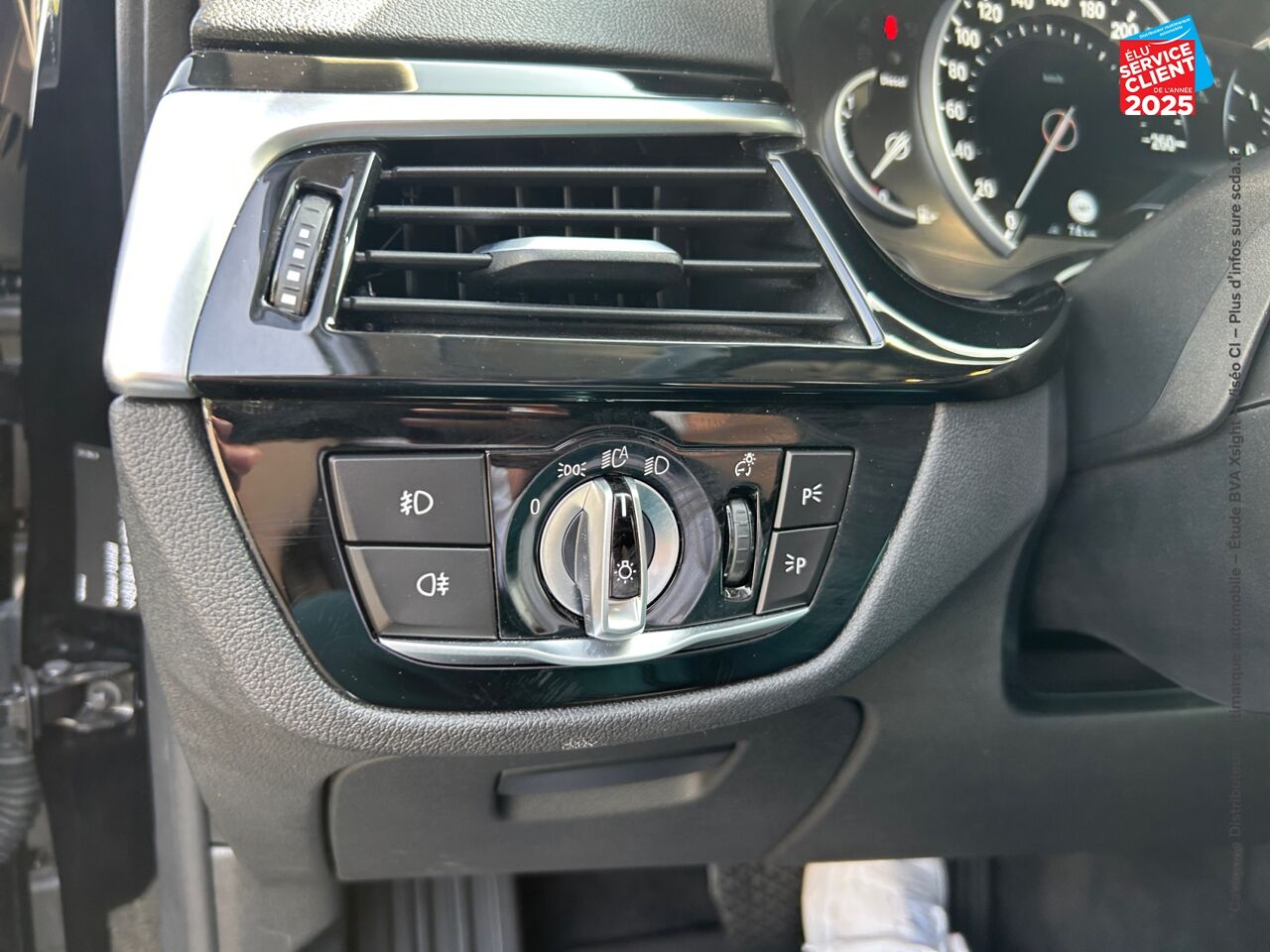 Véhicule d'occasion BMW SERIE 5 TOURING 520DA 190CH M SPORT STEPTRONIC EURO6D-T 114G SIEGES CHAUF GPS CAMERA chez BMW Belfort