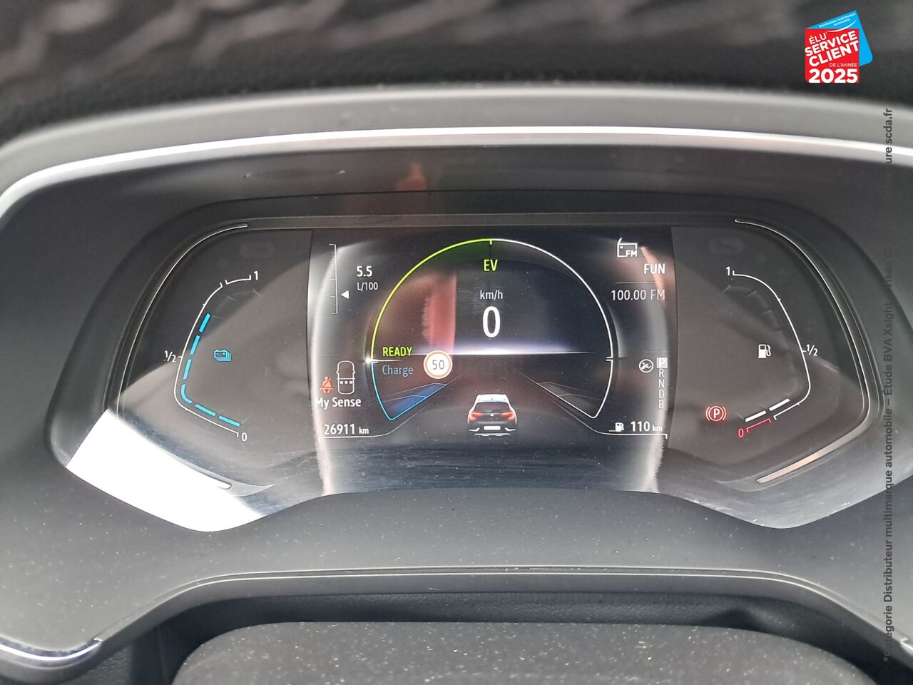 Véhicule d'occasion RENAULT CAPTUR 1.6 E-TECH HYBRIDE 145CH INTENS -21 chez Hyundai Epernay