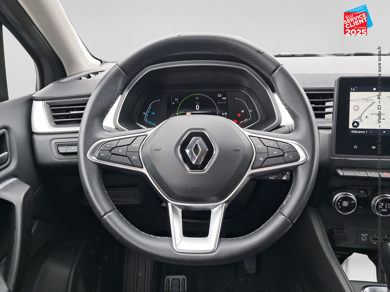 Véhicule d'occasion RENAULT CAPTUR 1.6 E-TECH HYBRIDE 145CH INTENS -21 chez Hyundai Epernay