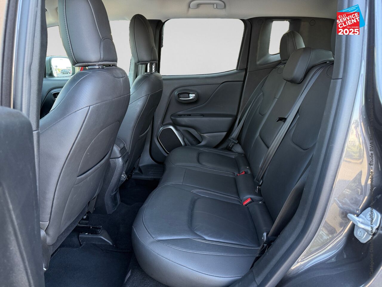 Véhicule d'occasion JEEP RENEGADE 2.0 MULTIJET SS 140CH LIMITED 4X4 chez Hyundai Epernay