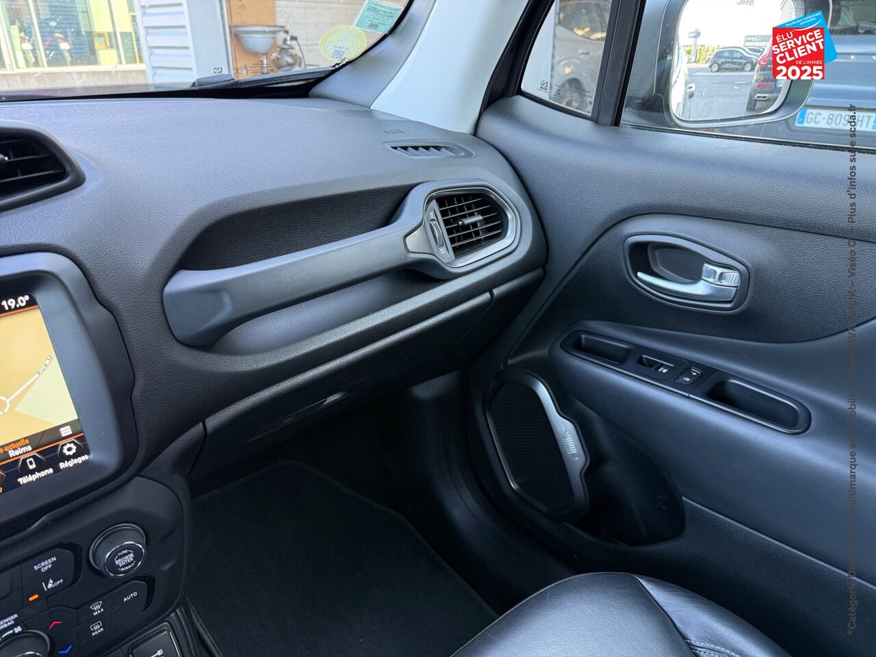 Véhicule d'occasion JEEP RENEGADE 2.0 MULTIJET SS 140CH LIMITED 4X4 chez Hyundai Epernay