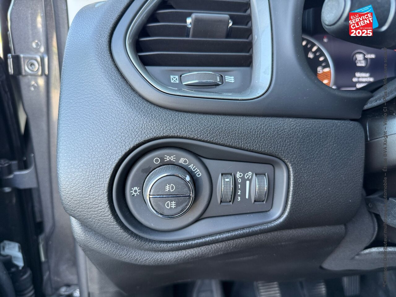 Véhicule d'occasion JEEP RENEGADE 2.0 MULTIJET SS 140CH LIMITED 4X4 chez Hyundai Epernay