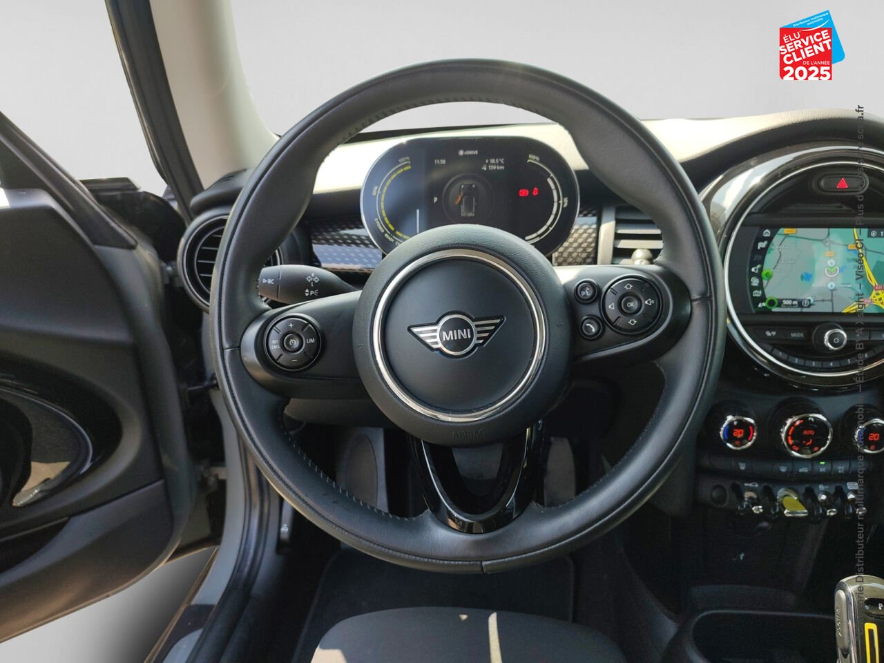 Véhicule d'occasion MINI MINI COOPER SE 184CH EDITION GREENWICH BVA chez BMW Pontarlier