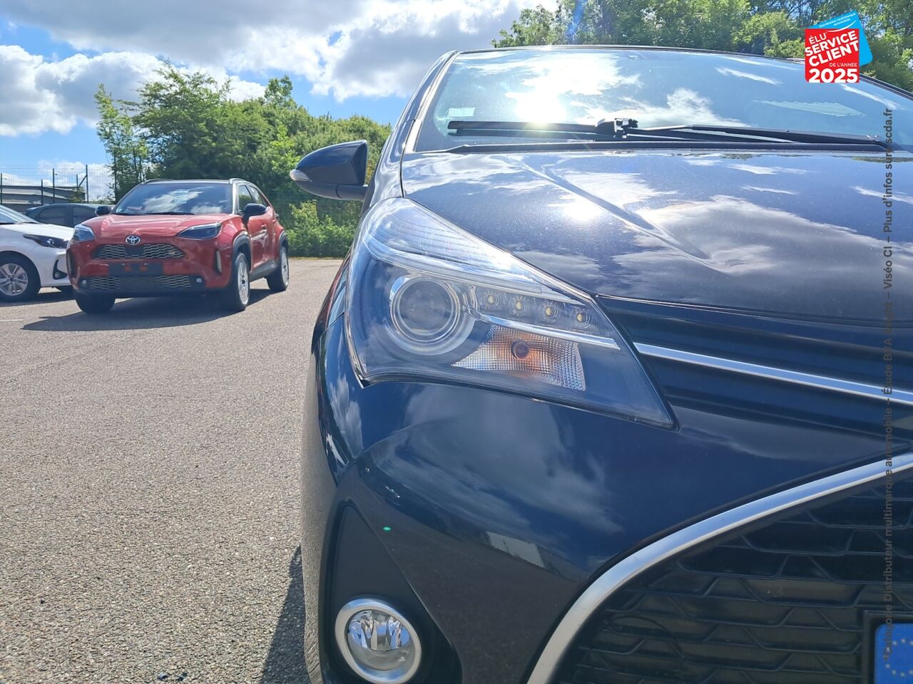 Véhicule d'occasion TOYOTA YARIS HSD 100H DESIGN 5P GPS chez Toyota Verdun