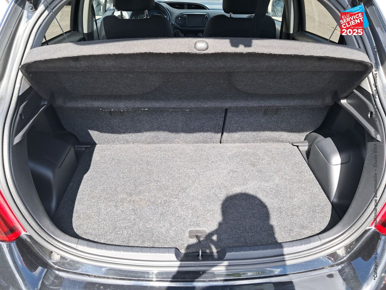 Véhicule d'occasion TOYOTA YARIS HSD 100H DESIGN 5P GPS chez Toyota Verdun