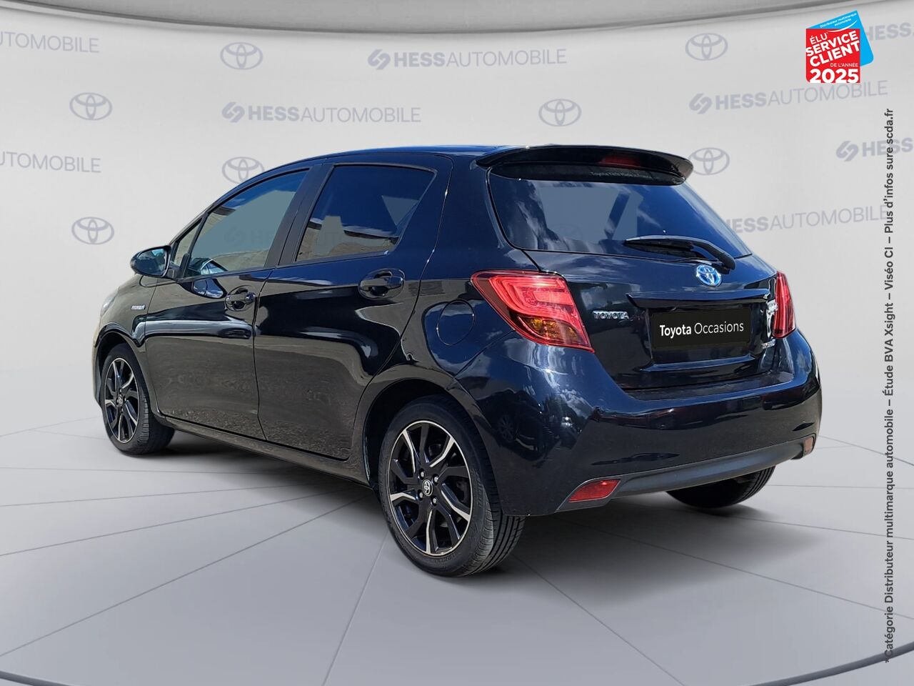 Véhicule d'occasion TOYOTA YARIS HSD 100H DESIGN 5P GPS chez Toyota Verdun