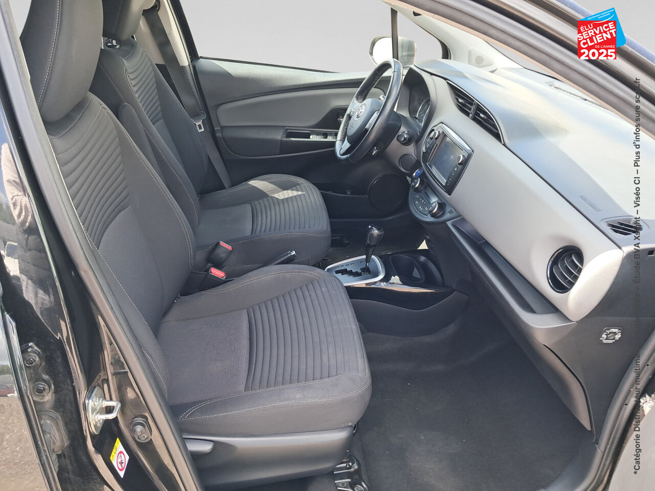 Véhicule d'occasion TOYOTA YARIS HSD 100H DESIGN 5P GPS chez Toyota Verdun