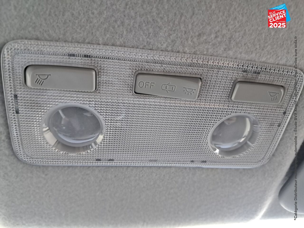 Véhicule d'occasion TOYOTA YARIS HSD 100H DESIGN 5P GPS chez Toyota Verdun