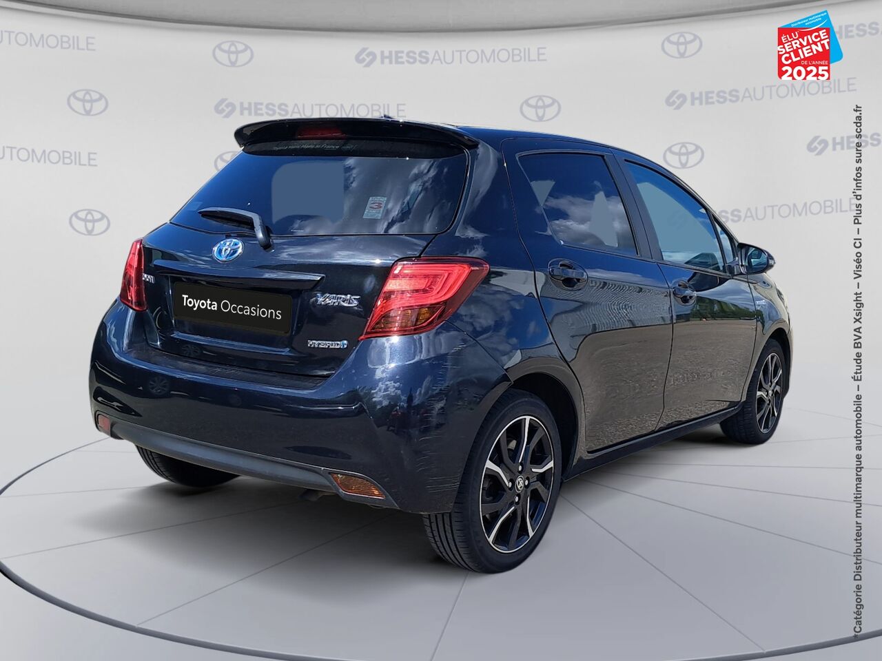 Véhicule d'occasion TOYOTA YARIS HSD 100H DESIGN 5P GPS chez Toyota Verdun