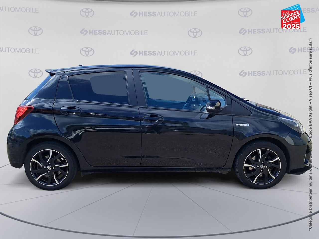 Véhicule d'occasion TOYOTA YARIS HSD 100H DESIGN 5P GPS chez Toyota Verdun