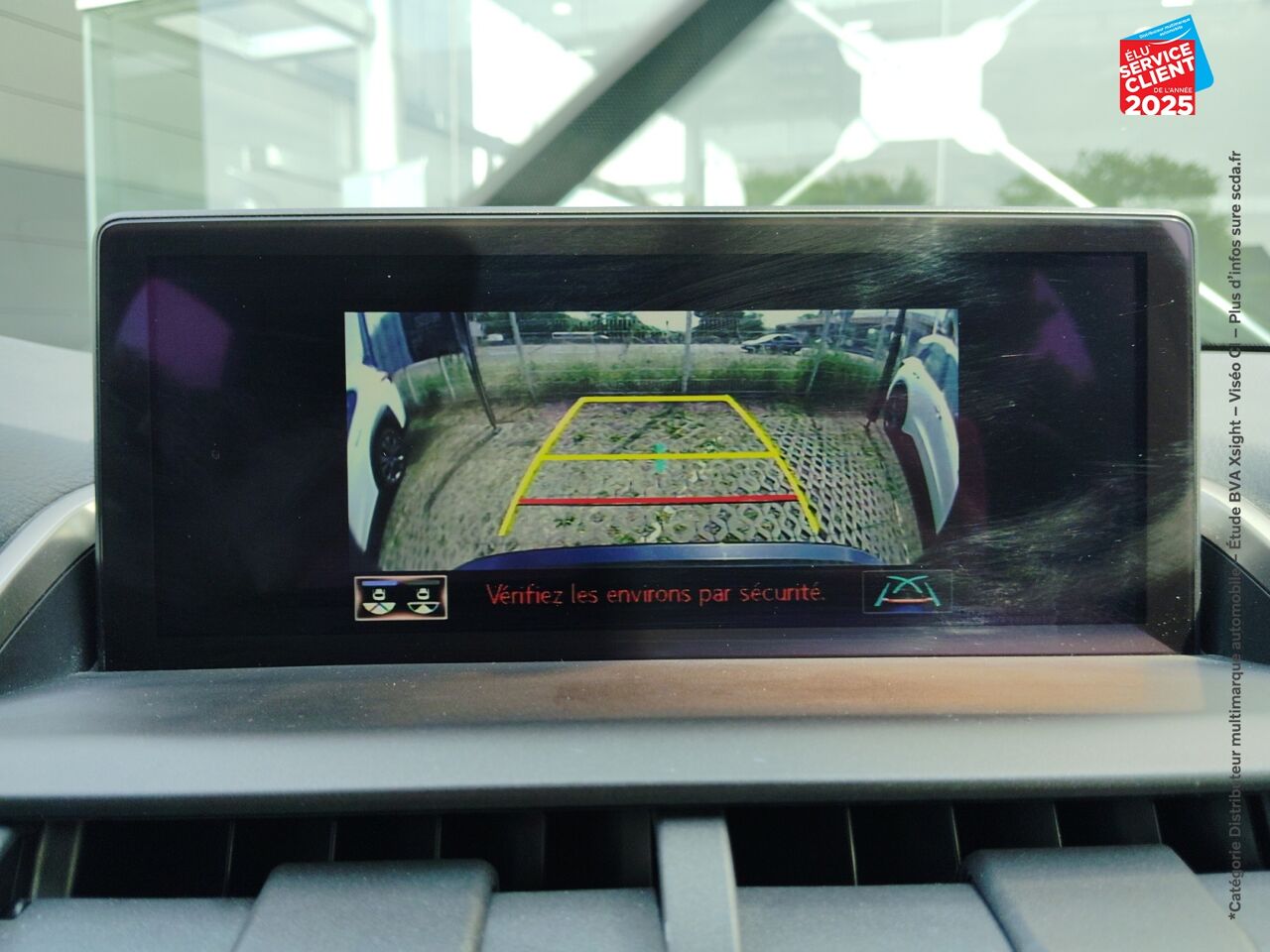Véhicule d'occasion LEXUS NX 300H 4WD LUXE EURO6D-T SIEGE CHAUF CAMERA GPS chez BMW Besançon