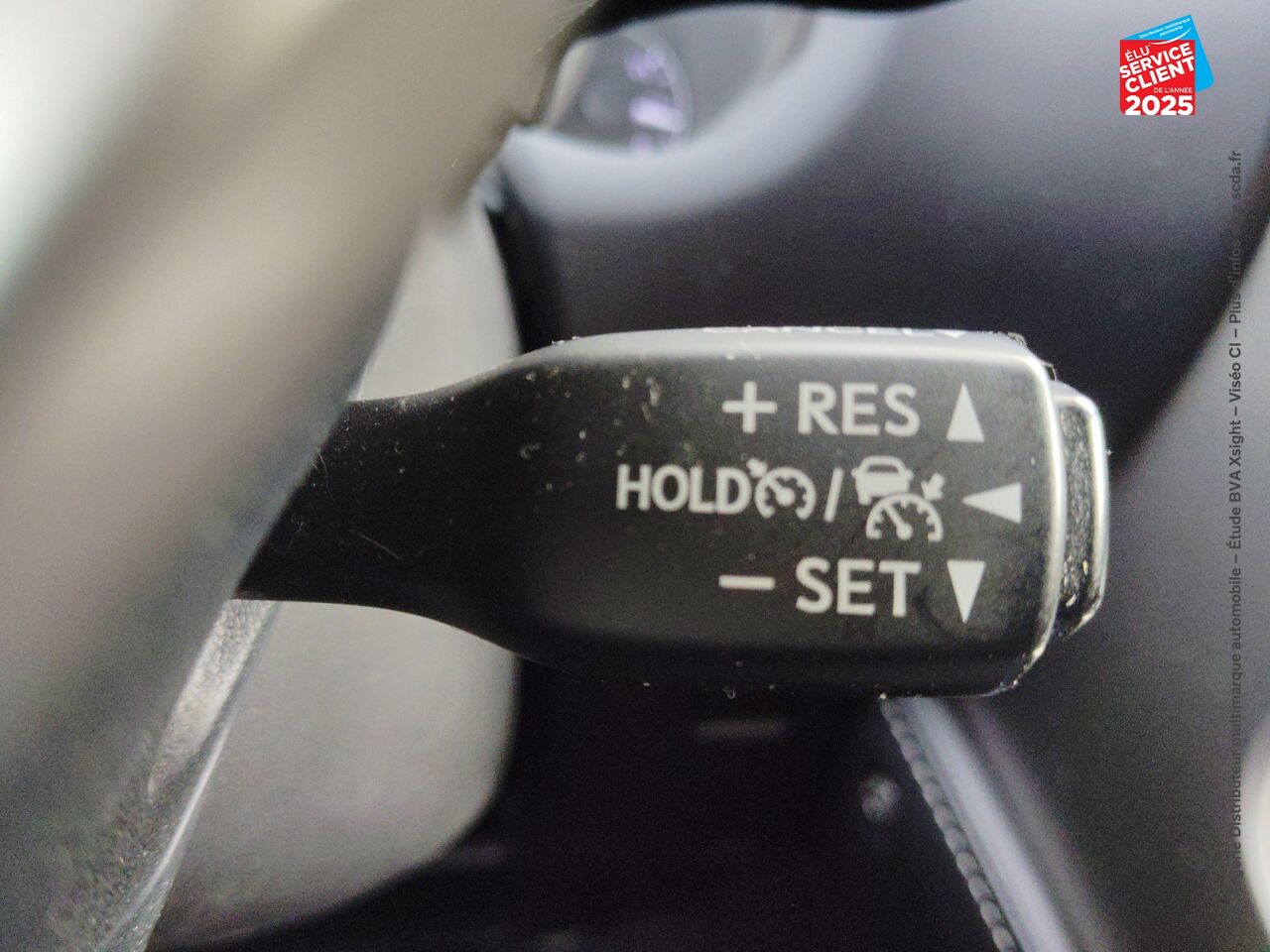 Véhicule d'occasion LEXUS NX 300H 4WD LUXE EURO6D-T SIEGE CHAUF CAMERA GPS chez BMW Besançon