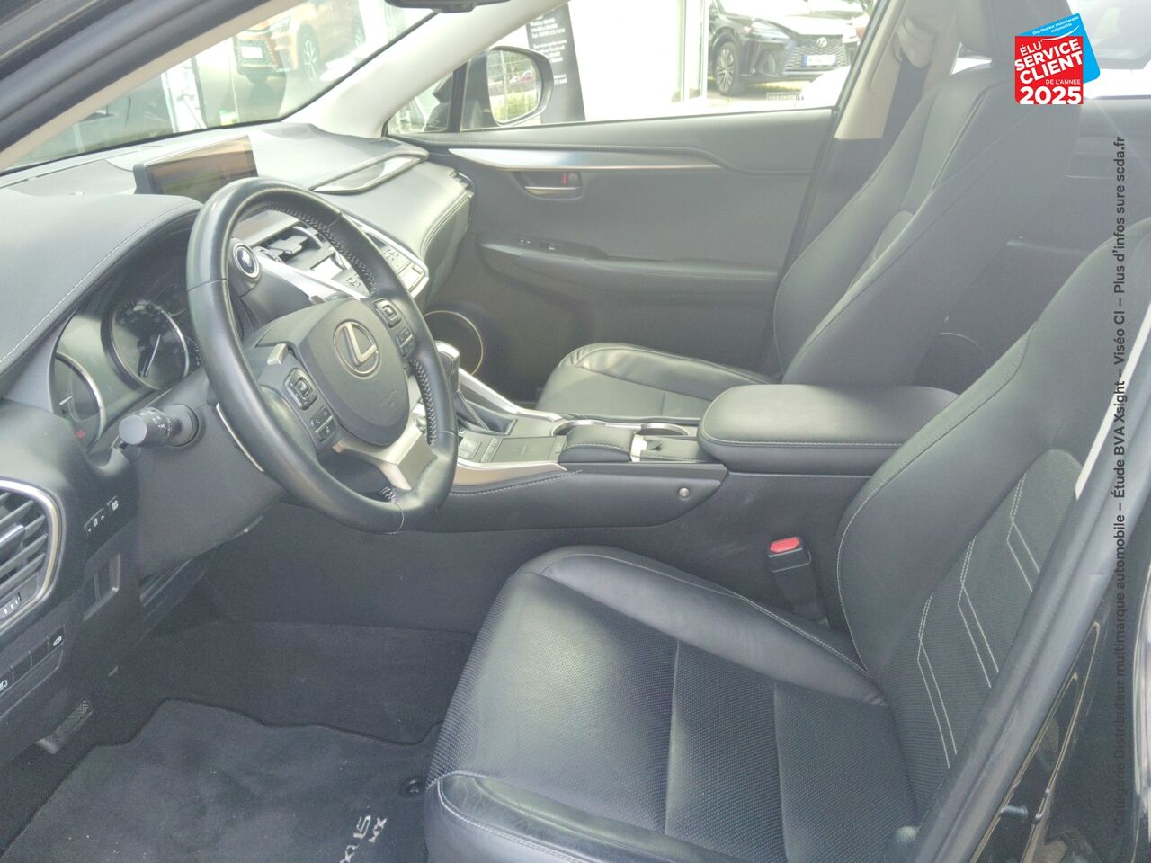 Véhicule d'occasion LEXUS NX 300H 4WD LUXE EURO6D-T SIEGE CHAUF CAMERA GPS chez BMW Besançon