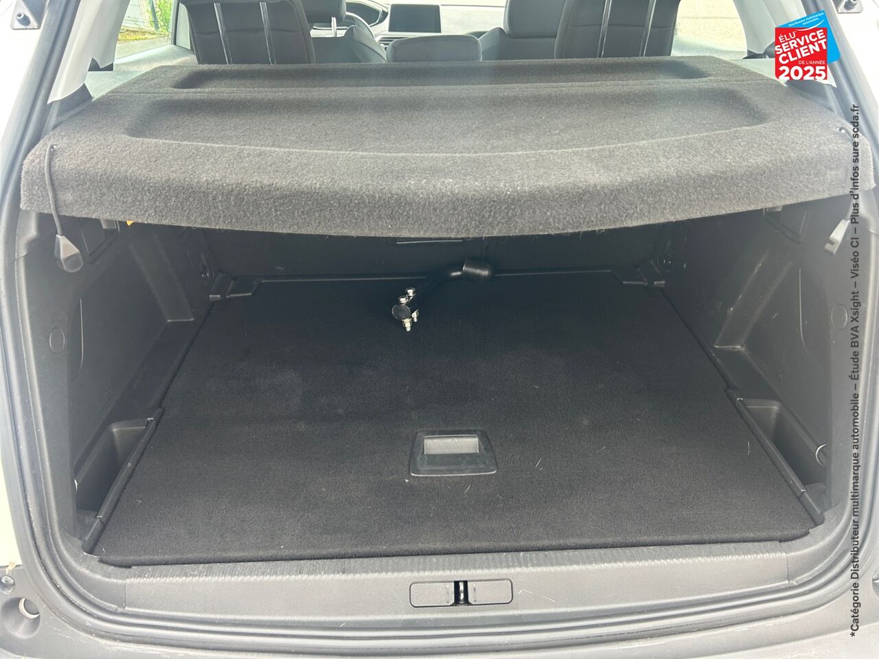 Véhicule d'occasion PEUGEOT 3008 1.2 PURETECH 130CH SS ACTIVE chez Toyota Saint Dizier