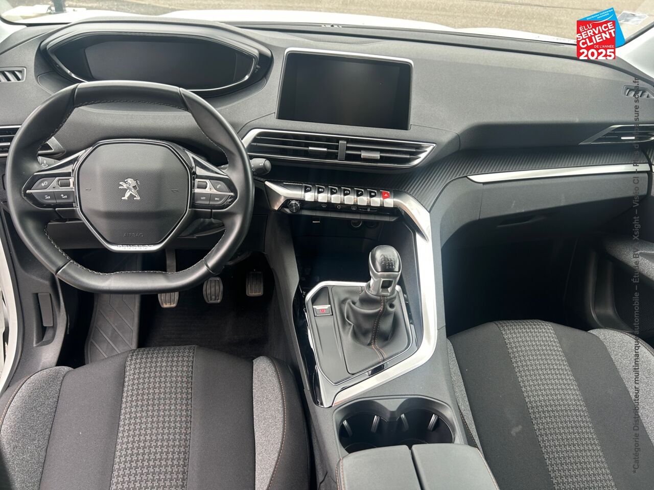 Véhicule d'occasion PEUGEOT 3008 1.2 PURETECH 130CH SS ACTIVE chez Toyota Saint Dizier
