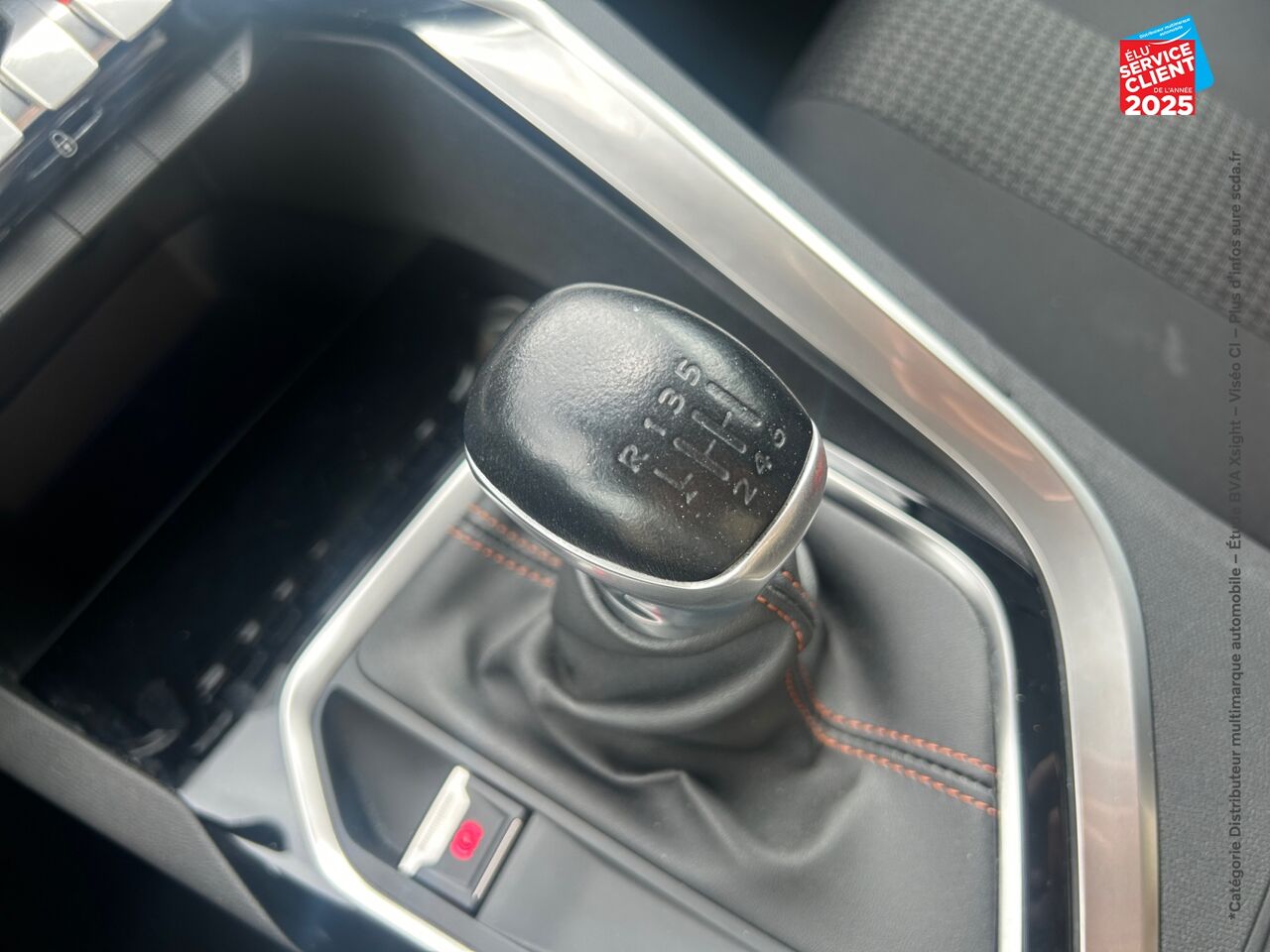 Véhicule d'occasion PEUGEOT 3008 1.2 PURETECH 130CH SS ACTIVE chez Toyota Saint Dizier