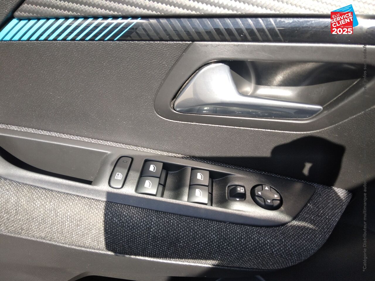 Véhicule d'occasion PEUGEOT 208 E-136CH STYLE GPS RADAR AR CARPLAY chez Renault Sélestat