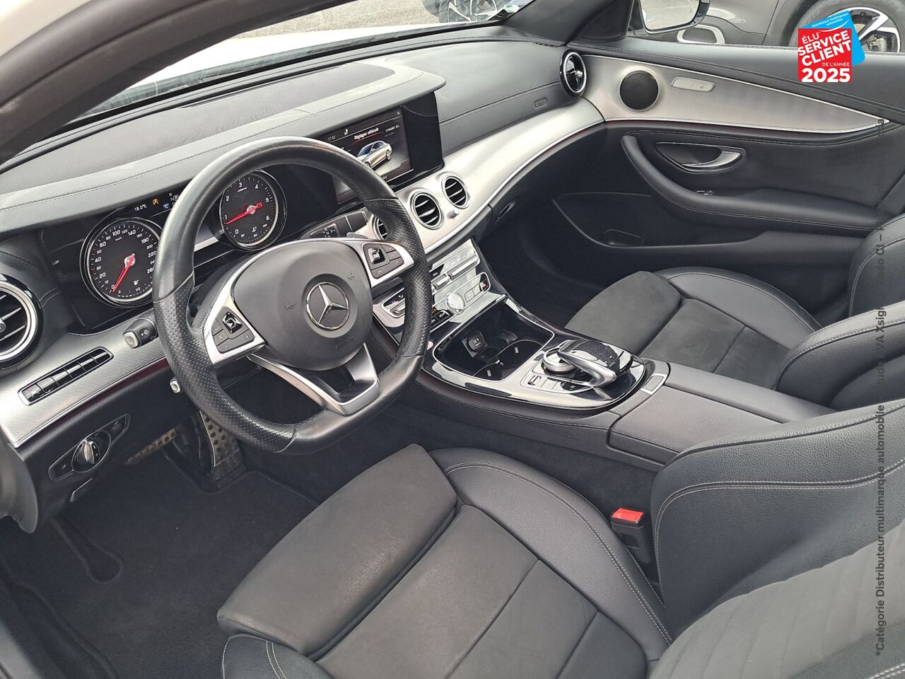 Véhicule d'occasion MERCEDES-BENZ CLASSE E 220 D 194CH FASCINATION 4MATIC 9G-TRONIC EURO6D-T chez Renault Saint-Louis