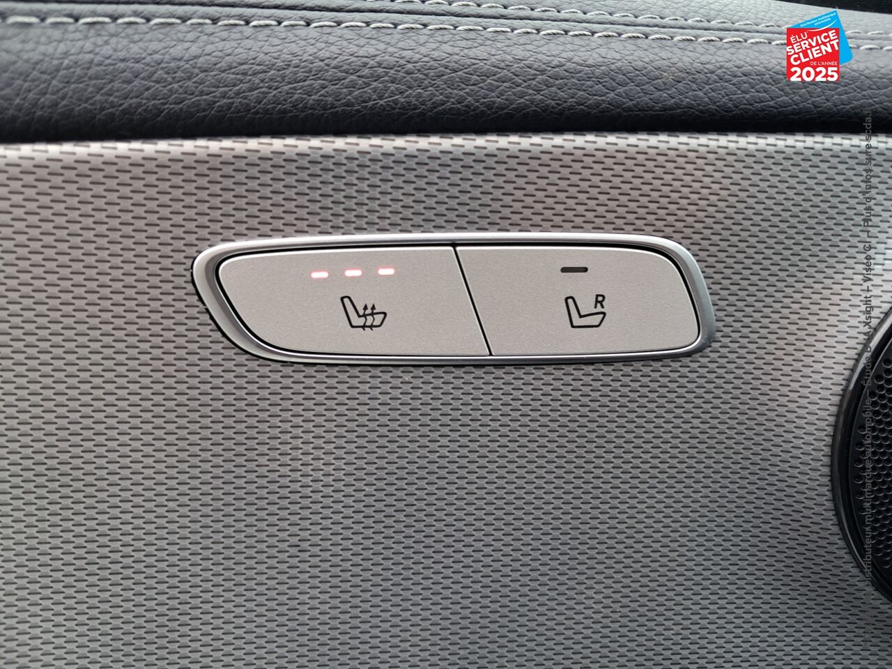 Véhicule d'occasion MERCEDES-BENZ CLASSE E 220 D 194CH FASCINATION 4MATIC 9G-TRONIC EURO6D-T chez Renault Saint-Louis