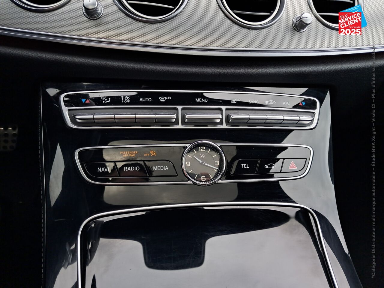 Véhicule d'occasion MERCEDES-BENZ CLASSE E 220 D 194CH FASCINATION 4MATIC 9G-TRONIC EURO6D-T chez Renault Saint-Louis