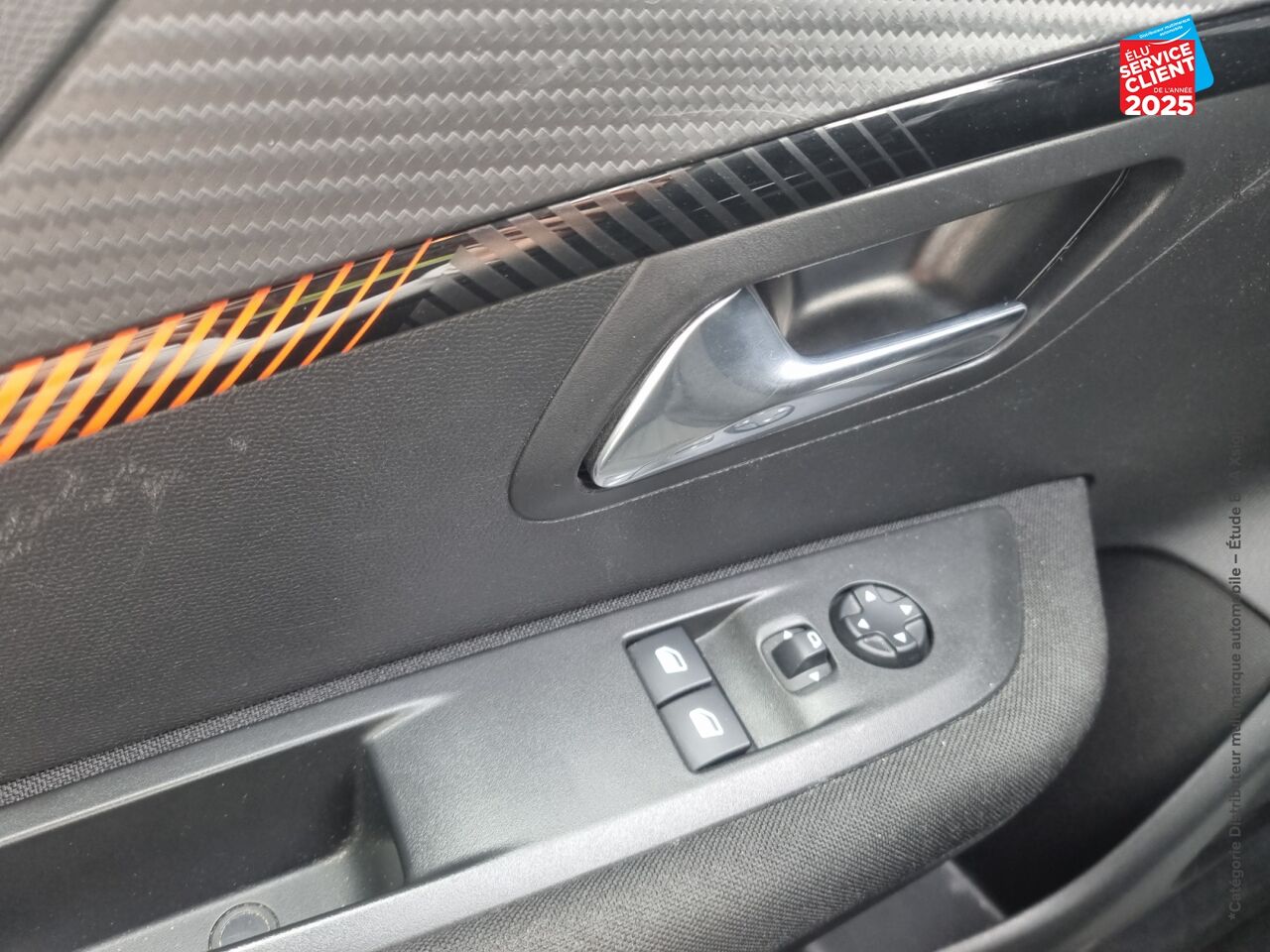 Véhicule d'occasion PEUGEOT 208 E-136CH ACTIVE chez Hyundai Epernay