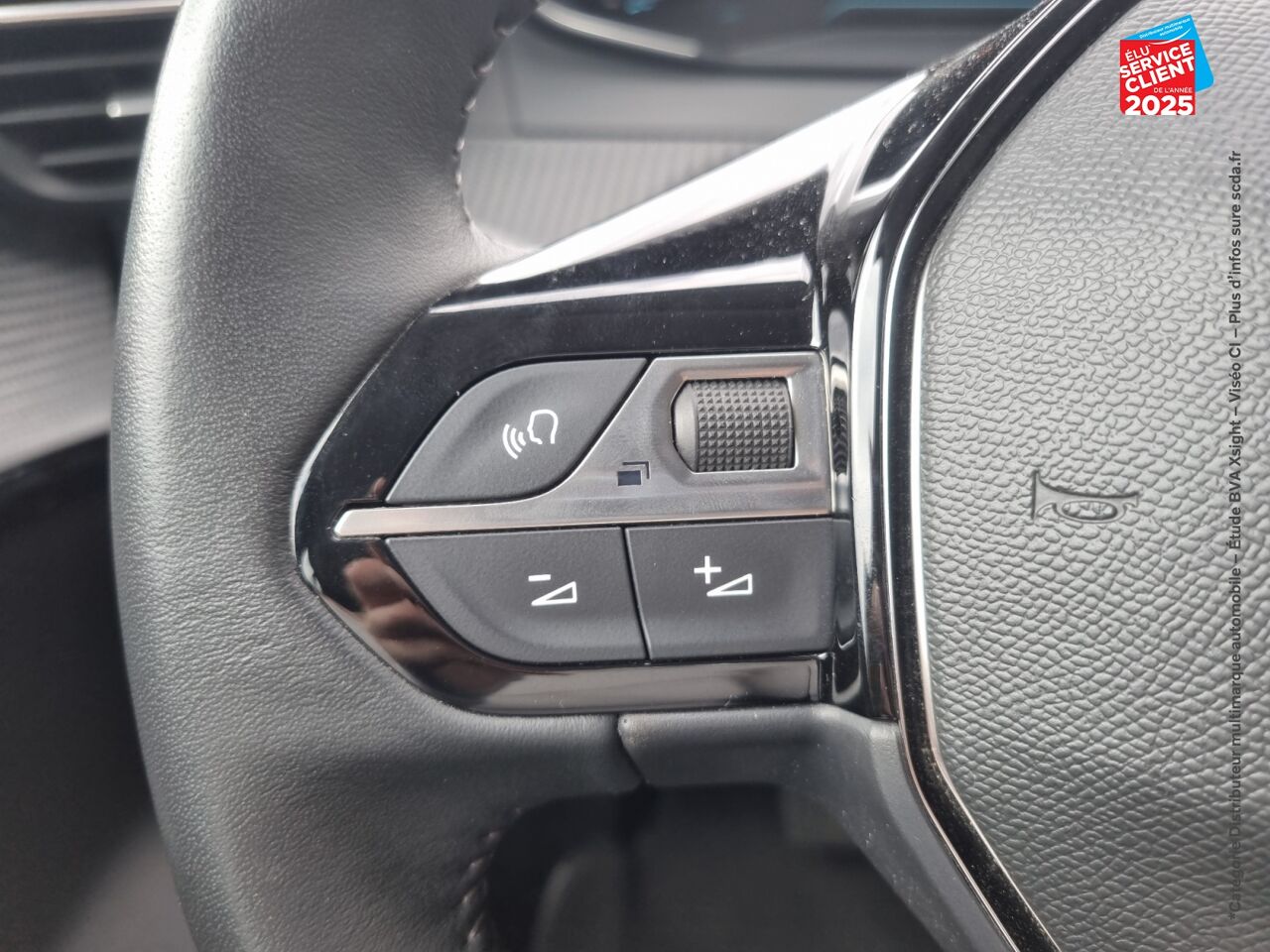 Véhicule d'occasion PEUGEOT 208 E-136CH ACTIVE chez Hyundai Epernay