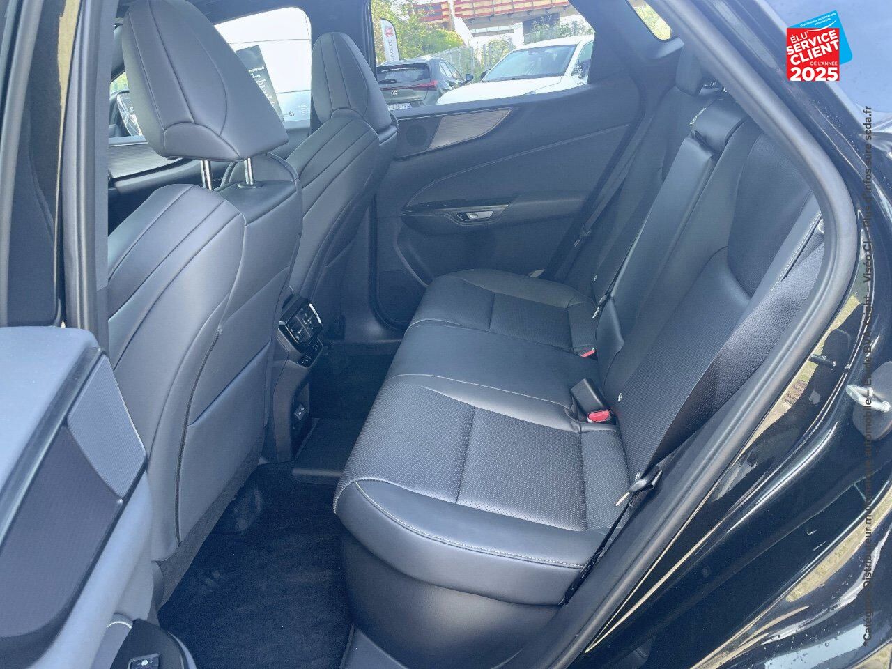 Véhicule d'occasion LEXUS NX 450H+ F SPORT EXECUTIVE 4WD chez Renault Sélestat