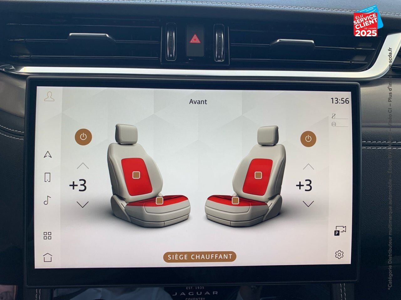 Véhicule d'occasion JAGUAR F-PACE P400E PLUG-IN-HYBRID R-DYNAMIC HSE BVA8 AWD chez Renault Colmar