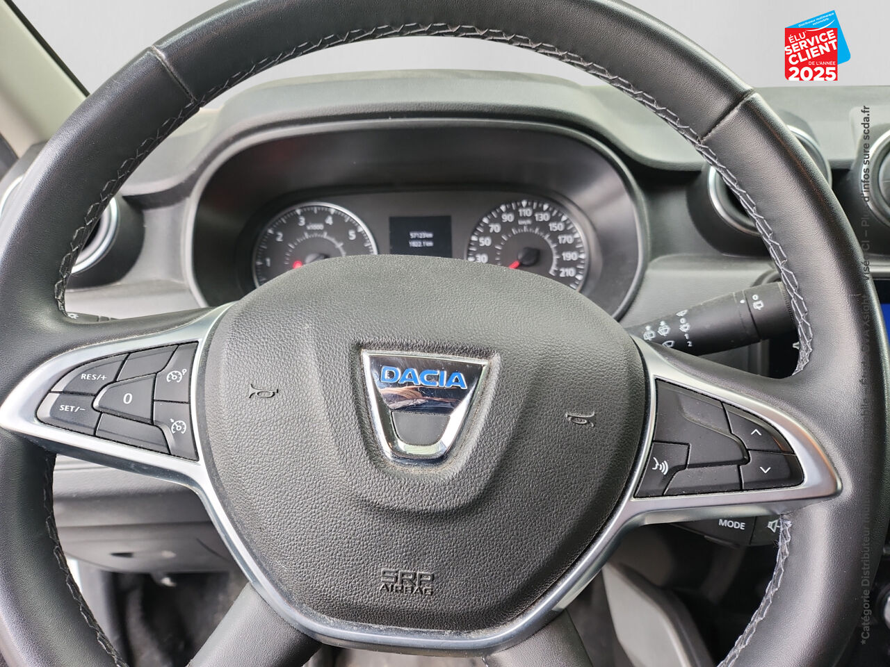 Véhicule d'occasion DACIA DUSTER 1.0 ECO-G 100CH PRESTIGE + 4X2 chez Hyundai Epernay